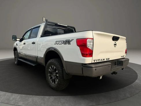 Used 2017 Nissan Titan PRO-4X w/ Pro-4x Convenience Package AWD/4WD image 7