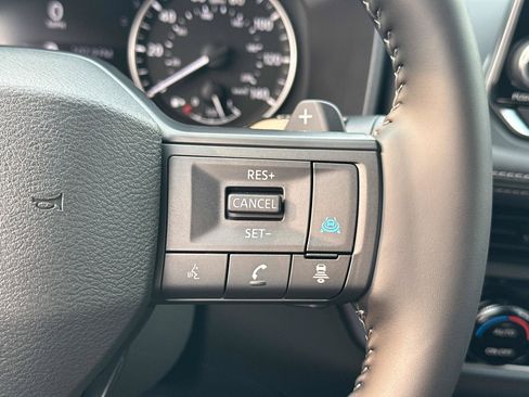 New 2026 Nissan Rogue SV AWD/4WD image 38