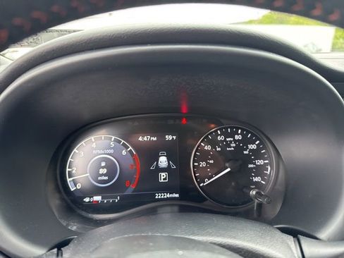 Certified 2021 Nissan Kicks SR w/ SR Premium Package FWD image 13