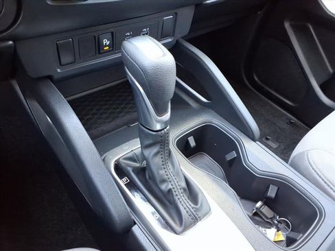 Used 2022 Nissan Frontier SV w/ Technology Package image 29