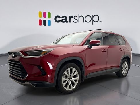 Used 2024 Toyota Grand Highlander AWD image 1