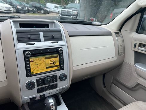 Used 2010 Mercury Mariner Premier FWD image 12