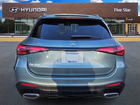 Used 2025 Mercedes-Benz GLC 300 4MATIC image 6