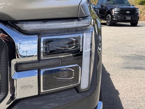 New 2026 Ford F150 Lariat AWD/4WD image 8