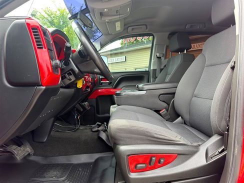 Used 2018 Chevrolet Silverado 1500 LT w/ Texas Edition RWD image 18