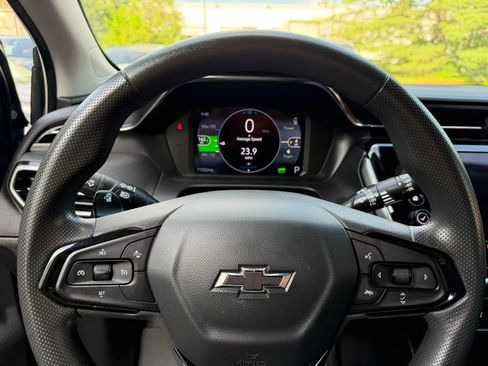 Used 2023 Chevrolet Bolt EUV LT w/ Driver Confidence Package image 24