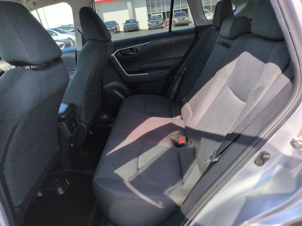 Used 2022 Toyota RAV4 LE FWD image 25