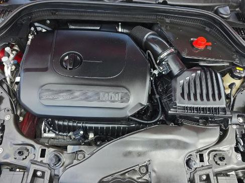 Used 2023 MINI Cooper 4-Door Hardtop image 8