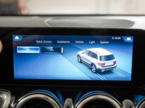 Certified 2022 Mercedes-Benz GLB 250 image 22