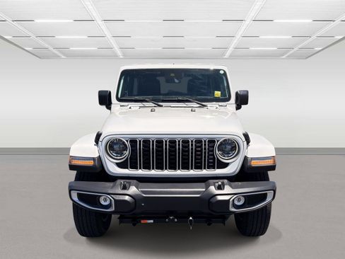 Used 2024 Jeep Wrangler Unlimited Sahara AWD/4WD image 7