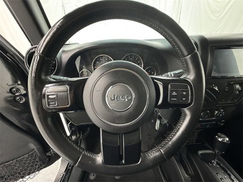 Used 2015 Jeep Wrangler Unlimited Sahara w/ Dual Top Group image 14