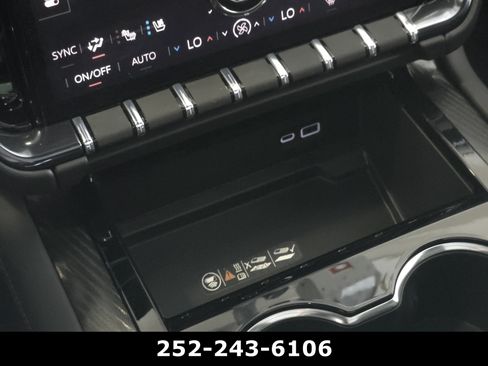 Used 2026 GMC Yukon AT4 w/ AT4 Premium Plus Package AWD/4WD image 15
