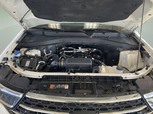 Used 2023 Ford Explorer XLT w/ Equipment Group 202A AWD/4WD image 11