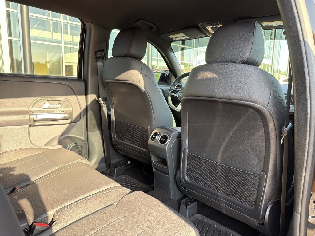 Certified 2025 Mercedes-Benz GLB 250 image 17