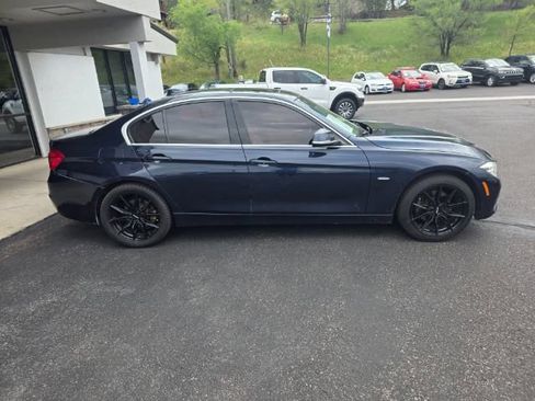 Used 2017 BMW 330i xDrive Sedan AWD/4WD image 6