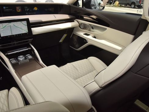 New 2026 Lincoln Nautilus Black Label AWD/4WD image 24