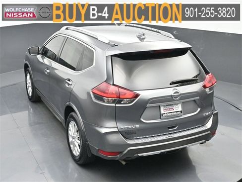 Used 2018 Nissan Rogue SV image 32