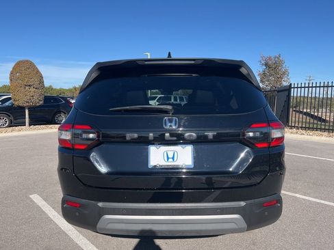 Used 2023 Honda Pilot EX-L image 5