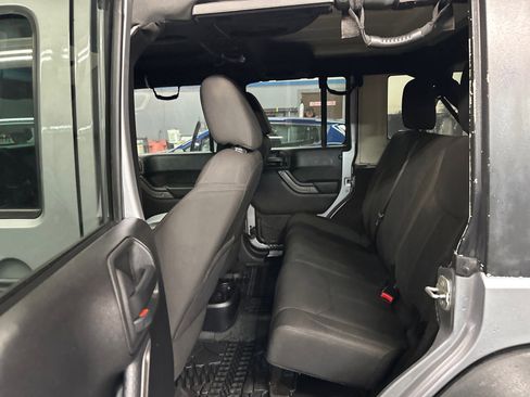 Used 2015 Jeep Wrangler Unlimited Sport w/ Quick Order Package 24S image 20