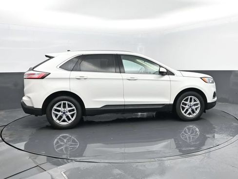 Used 2021 Ford Edge SEL w/ Convenience Package AWD/4WD image 4