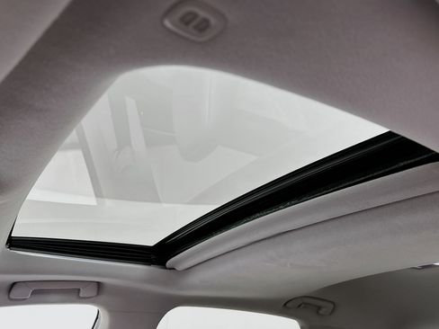 Used 2017 Lexus RX 450h AWD image 27