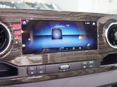 Used 2024 Mercedes-Benz Sprinter 3500 image 20