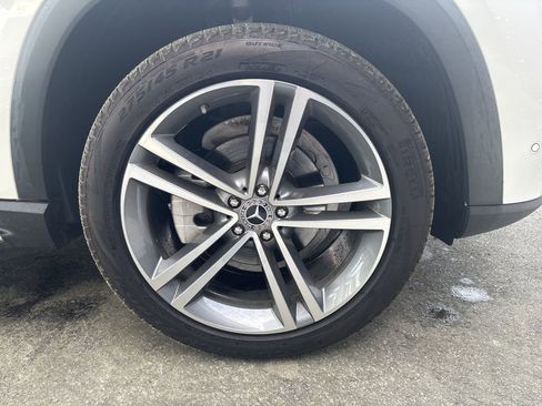 Used 2022 Mercedes-Benz GLE 350 4MATIC w/ Premium Package image 13