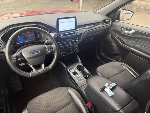 Used 2024 Ford Escape ST-Line AWD/4WD image 17