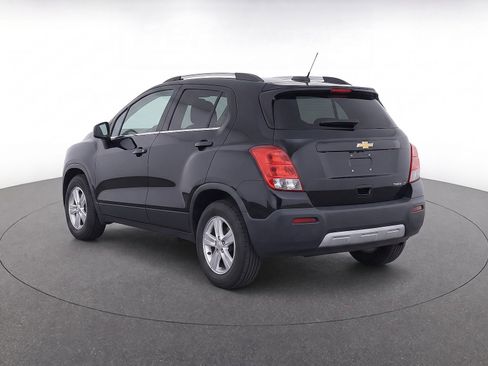 Used 2016 Chevrolet Trax LT w/ LT Convenience Package FWD image 3
