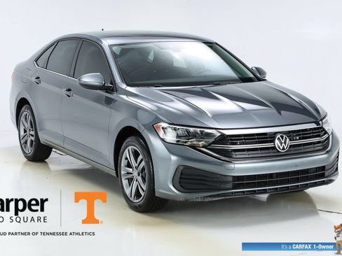 Certified 2023 Volkswagen Jetta SE FWD image 15