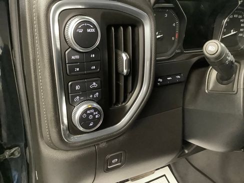 Used 2021 GMC Sierra 2500 Denali w/ Denali Ultimate Package AWD/4WD image 16