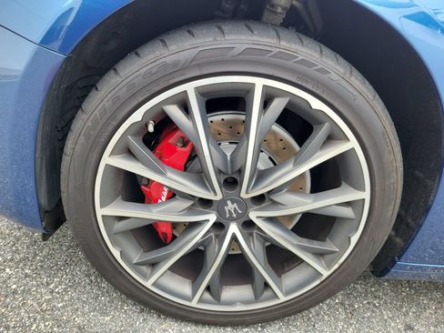 Used 2020 Maserati Ghibli S GranSport RWD image 10