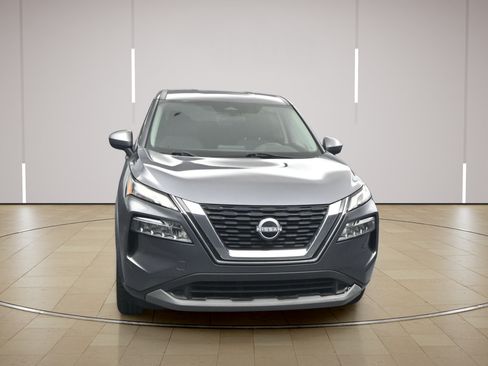 Certified 2023 Nissan Rogue SV FWD image 2