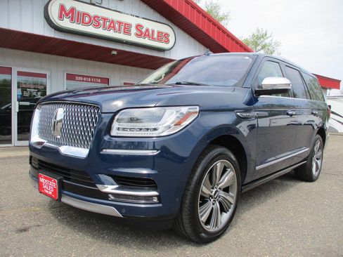Used 2018 Lincoln Navigator Black Label AWD/4WD image 2