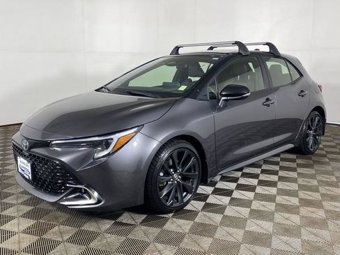 Used 2025 Toyota Corolla XSE FWD image 24