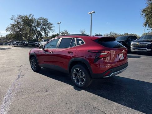 New 2026 Chevrolet Trax LT w/ Driver Confidence Package image 8