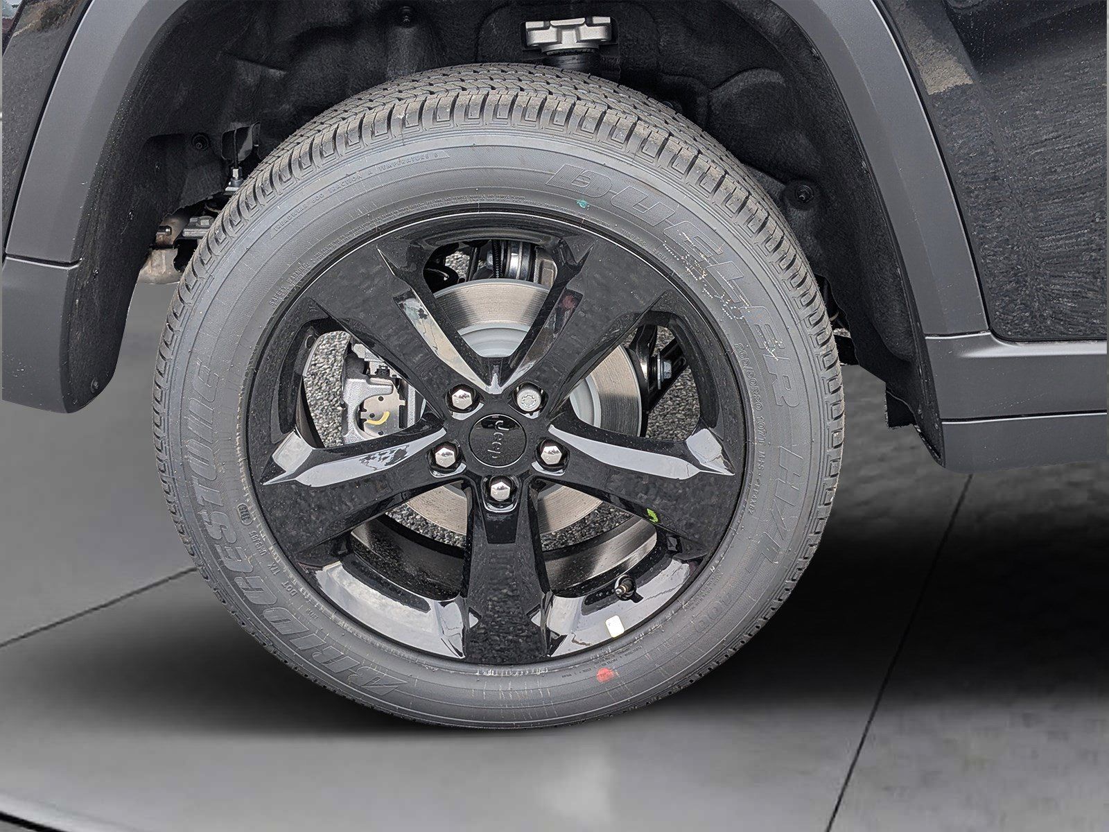 New 2025 Jeep Grand Cherokee Altitude AWD/4WD image 8