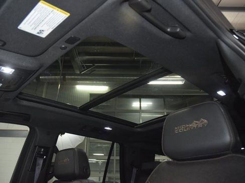 Used 2023 Chevrolet Tahoe High Country image 52