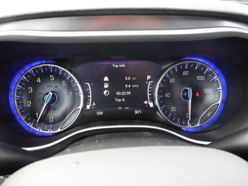 New 2026 Chrysler Pacifica Select image 21