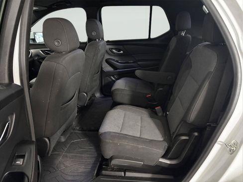 Used 2024 Chevrolet Traverse LT FWD image 20