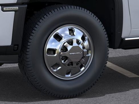 New 2026 GMC Sierra 3500 Denali Ultimate AWD/4WD image 9
