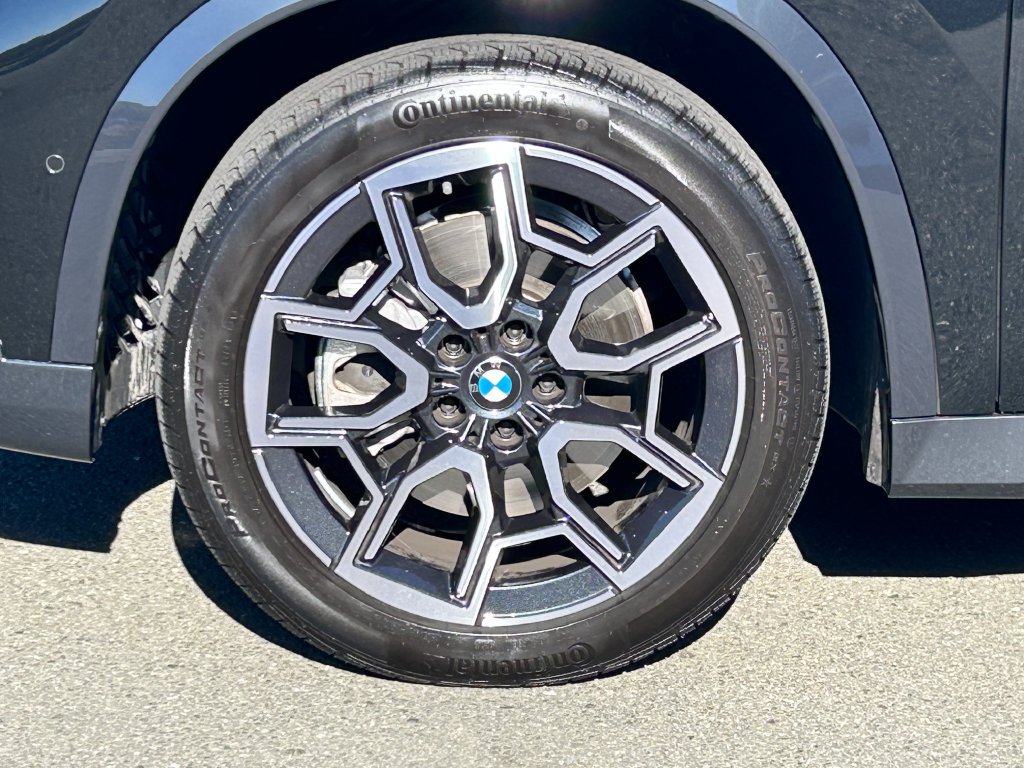 Used 2025 BMW X1 xDrive28i w/ Convenience Package AWD/4WD image 9