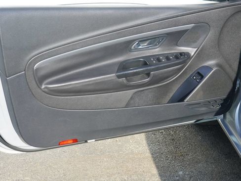 Used 2009 Volkswagen Eos Komfort FWD image 6