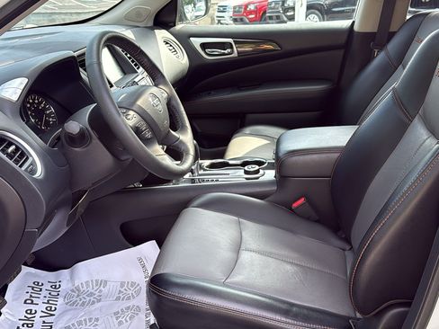 Used 2020 Nissan Pathfinder SL AWD/4WD image 20