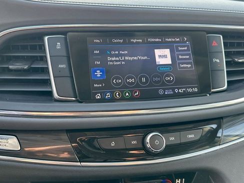 Certified 2021 Buick Enclave Essence w/ Sound and Sites Package image 13