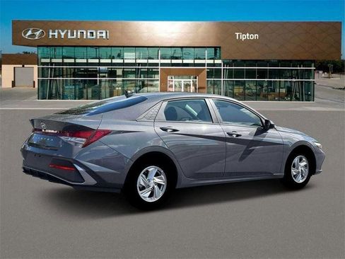 New 2026 Hyundai Elantra SE w/ Cargo Package image 8