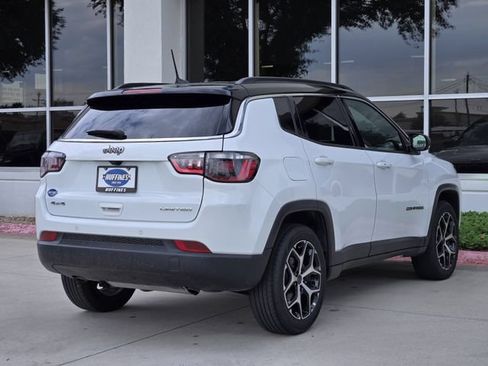 Used 2025 Jeep Compass Limited AWD/4WD image 7