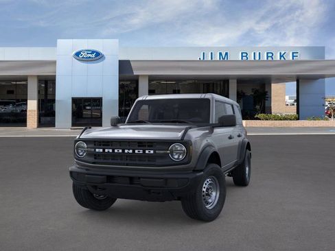 New 2025 Ford Bronco Base image 2