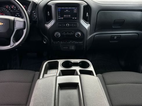 Used 2022 Chevrolet Silverado 1500 W/T w/ Trailering Package RWD image 4