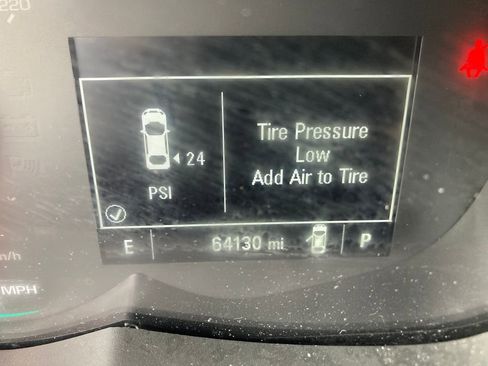 Used 2022 Chevrolet Trax LT w/ Driver Confidence Package image 20